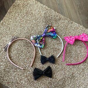 3 Headbands and 2 bows